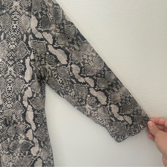 Zara Maxi Dress Snake Print Animal Bloggers Fav Oversized Black Gray Size XS - Picture 13 of 14